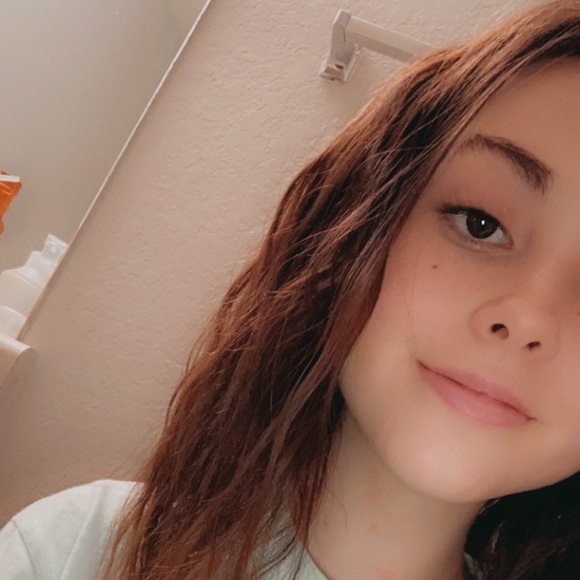 Meet your Posher, Bella - Picture 1 of 1